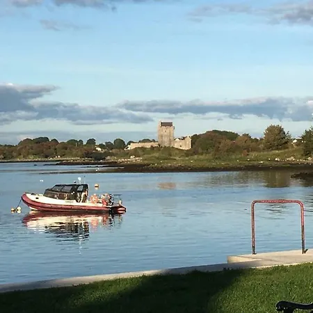 Dunguaire Thatched *