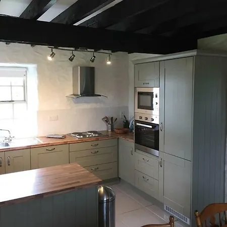 Dunguaire Thatched * 戈尔韦